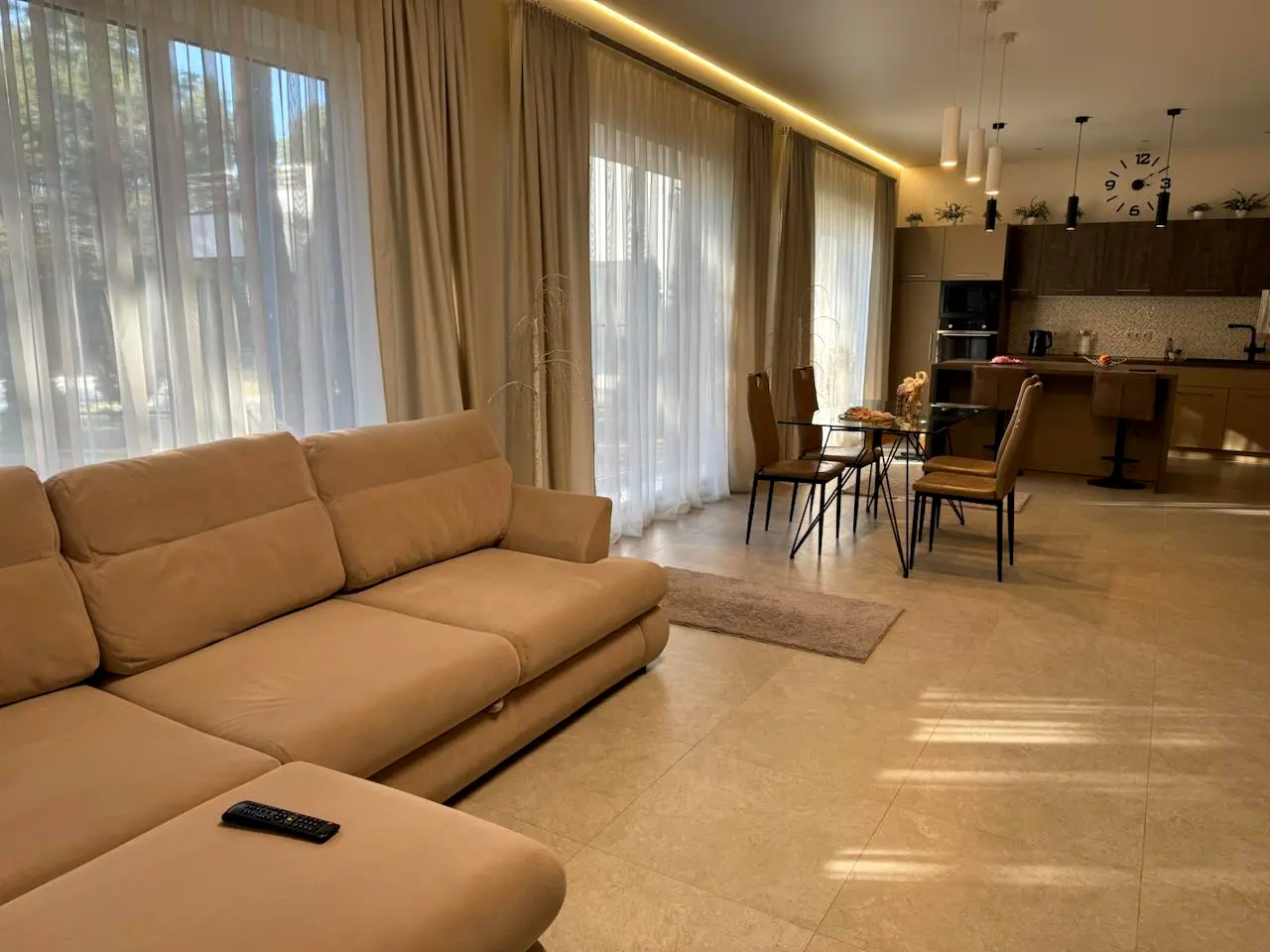 Заміський будинок в КМ Forest Villa поряд з лісом