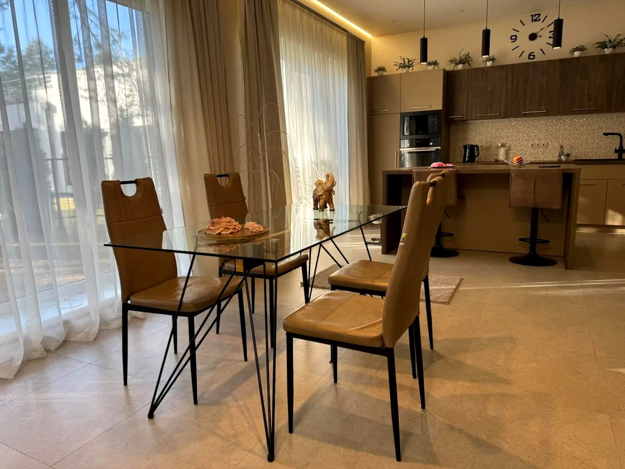 Заміський будинок в КМ Forest Villa поряд з лісом